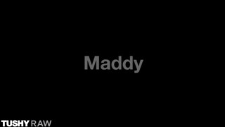 TUSHYRAW - Maddy May hátsó bejárata jól megrakva