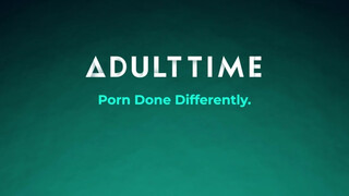 ADULT TIME - nagy keblű világos szőke nagy cickós barnával ollózik és kúrel