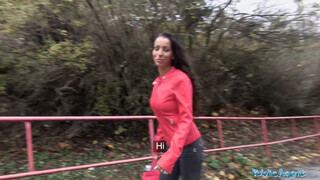 Public Agent - Hatalmas tőgyes milf és pornó ügynök