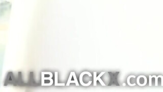 AllBlackX - Lala Ivey a hatalmas didkós tini