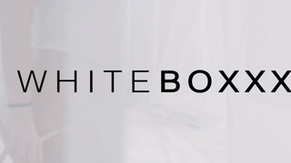 WhiteBoxxx - Oxana Chic a fullos ukrán kiscsaj