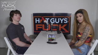Brazil tini bige és a sportos csávó - Hot Guys Fuck