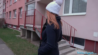 Jenny Manson a izgató orosz nőci - Public Agent