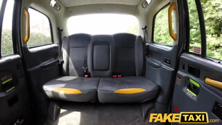 Fake Taxi - Ashleigh Devere a nagy cicis kisasszony