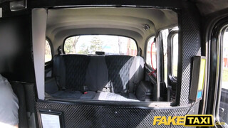 Fake Taxi  - ez a csajszi csak a kőkemény pélót szereti