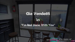 Gia Vendetti a gyönyörű hosszú combú kolumbiai