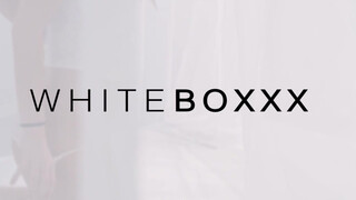 WHITEBOXXX - egyszerűen rám mászott ez a bomba kisasszony