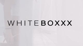 WhiteBoxxx - Lana Bell-nek nagyon szűk a puncija