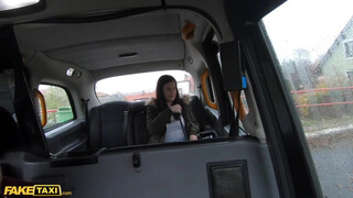 Fake Taxi - Little Eliss a hatalmas cicis tini