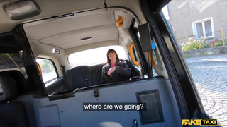 Fake Taxi - Tetovált olasz csajszi megbaszva