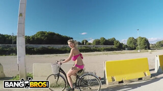 BANGBROS - Katerina Hartlova a méretes didkós milf