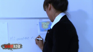 Karyna a dögös latina tanárnéni