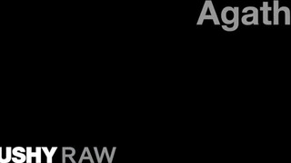 TUSHYRAW - Agatha a izgató vörös hajú kisasszony