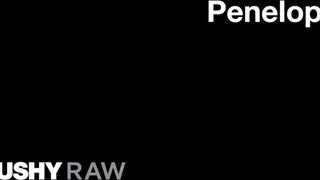 TUSHYRAW - Penelope Cum durván hátsó bejáratba dugva