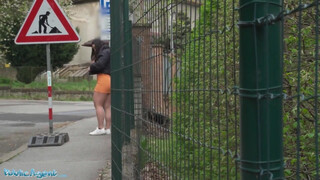 Public Agent - Csöcsös latin amerikai nőci felszedve