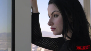 análized - Veruca James popójába csoki pélót nyomnak be
