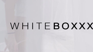 WhiteBoxxx - Renata Fox a hatalmas seggű orosz bige
