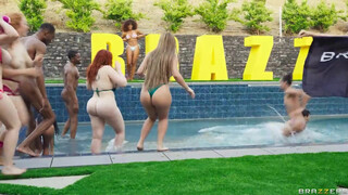 BRAZZERS - Luna Star tini csávóval szexel