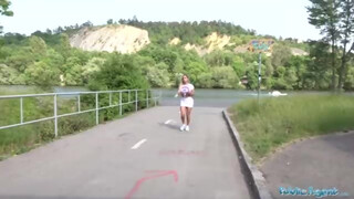 Public Agent - Hatalmas mellű szép seggű kiscsaj
