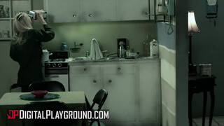 Digitalplayground - Riley Steele a hatalmas kannás világos szőke spiné