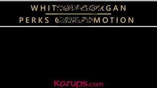 Karups - Whitney Morgan dug a tini hapsival