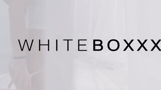 WhiteBoxxx - Jolee Love a bombázó méretes keblű német milf