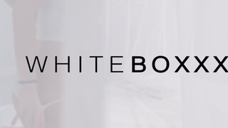 WhiteBoxxx - Vika Lita élvezi ha nyalják