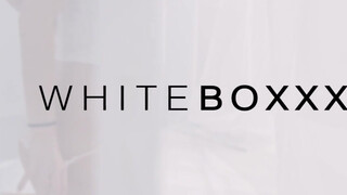 WHITEBOXXX - Liya Silver a szexy csöcsös kisasszony
