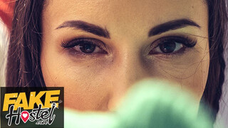 Fake Hostel HD - Lilu Moon a gyönyörű orosz hölgyemény