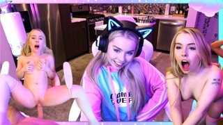 Haley Spades a izgató gamer bige
