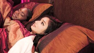 Amari Anne el sem hiszi, milyen jól nyali pinát Avery Black!