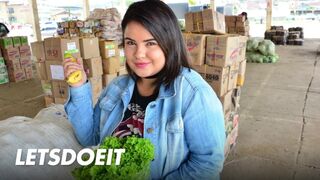 Dagadt latin amerikai milf picsája mélyen megkúrelva xiomarától