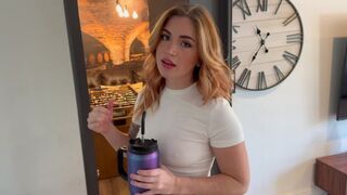 A hapsim csajának szájába élveztem, miközben ő a másik szobában volt