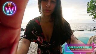 WifeBucket Vágyai - Gyengéd MILF Lovagol a Naplementében Méretes Mellekkel és Szenvedéllyel